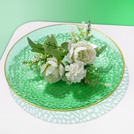 DaYammi 100PCS Green and Gold Plastic Plates - 10 inch Clear Green Gold Dinner Plates - Hammer Pattern Design - Fancy Disposable Platos - Heavy-Duty Party Platos Ideal for Wedding