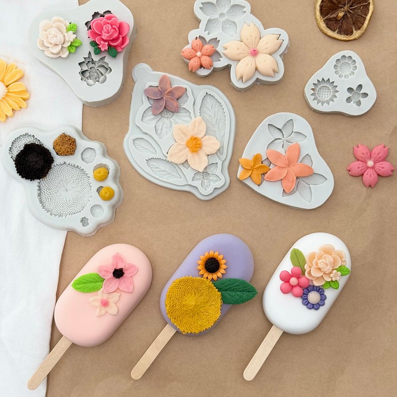 5 moldes de silicona para flores y hojas