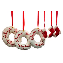 your castle Handmade Felt Christmas Decoration for Hanging in Red / White: 3 Rings 11 cm and 3 Boots 5 x 4 cm