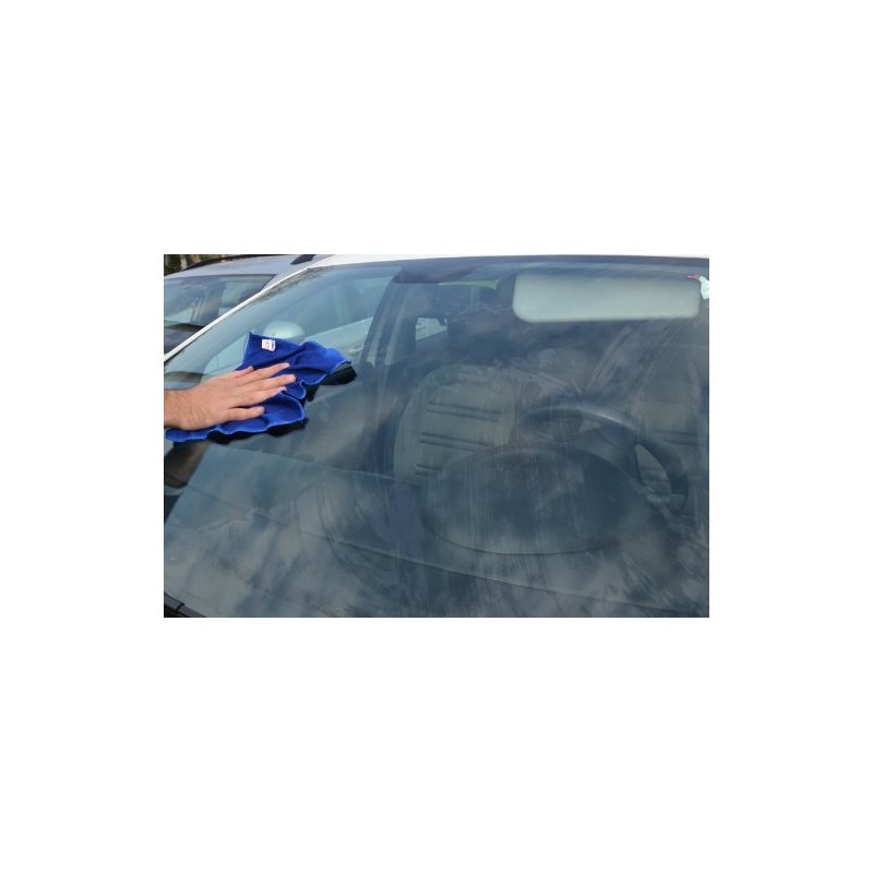 GLASS CLEAN & SHINE - Quick cleaning of car glass,