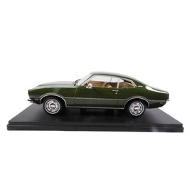 OPO 10 - Miniature car reproduced in 1/24 scale compatible for Ford Maverick 1974 - M003
