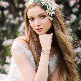 JewelryWe Women's Watch Boho Flowers Watch: Bohemian Style Colourful Adjustable Braided Rope Bracelet Cotton Analogue Quartz Wrist Watch Women's Casual Watch with Round Floral Print Dial, Blue White