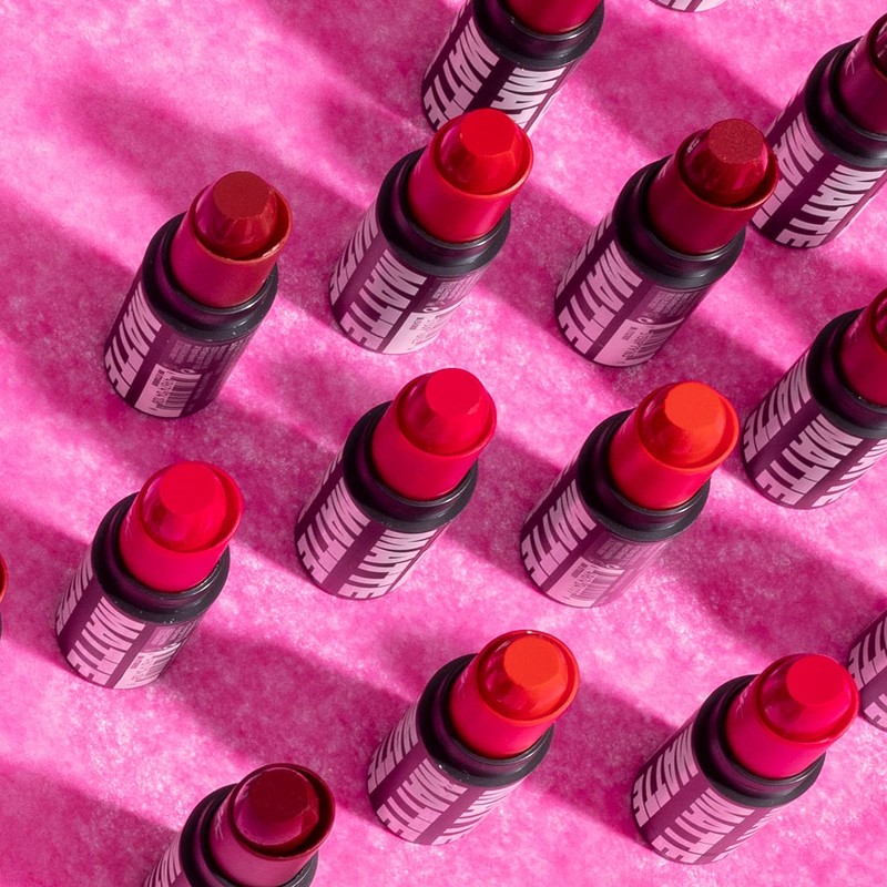 Ruby Kisses Lipstick, Matte Finish, Long-Lasting, Highly Pigmented, Smooth Apply,