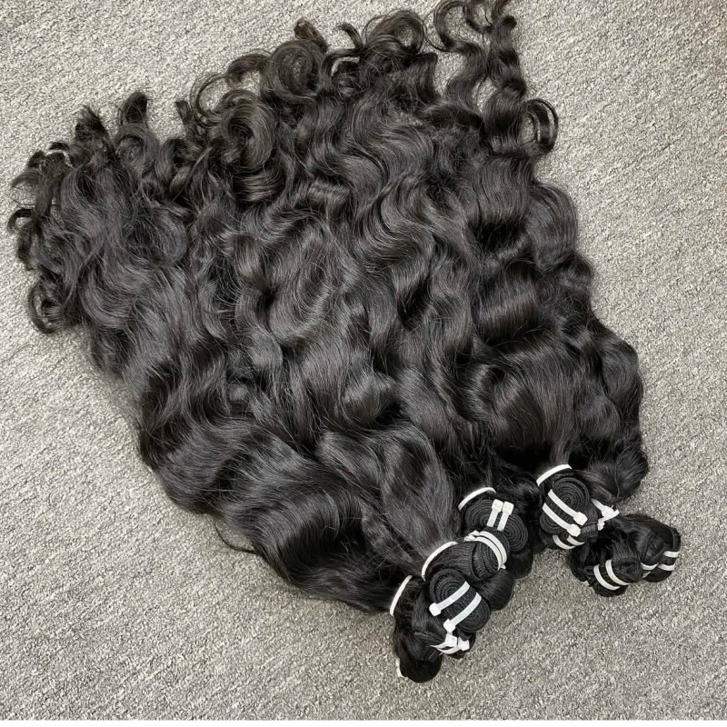 Unprocessed Cuticle Aligned Raw Vietnamese Wavy Human Hair Bundles for