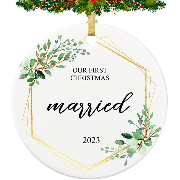 Our First Christmas Married Ornaments 2023, Wedding Gifts for Couple, Wedding Ornaments 2023, Bride and Groom Gifts, Married Gifts, Newlywed Christmas Bauble, Xms Tree Hanging Decoration with Gift Box