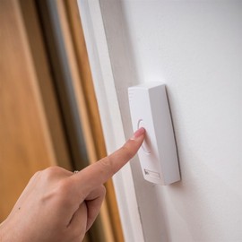 Plug Through Wireless Door Chime