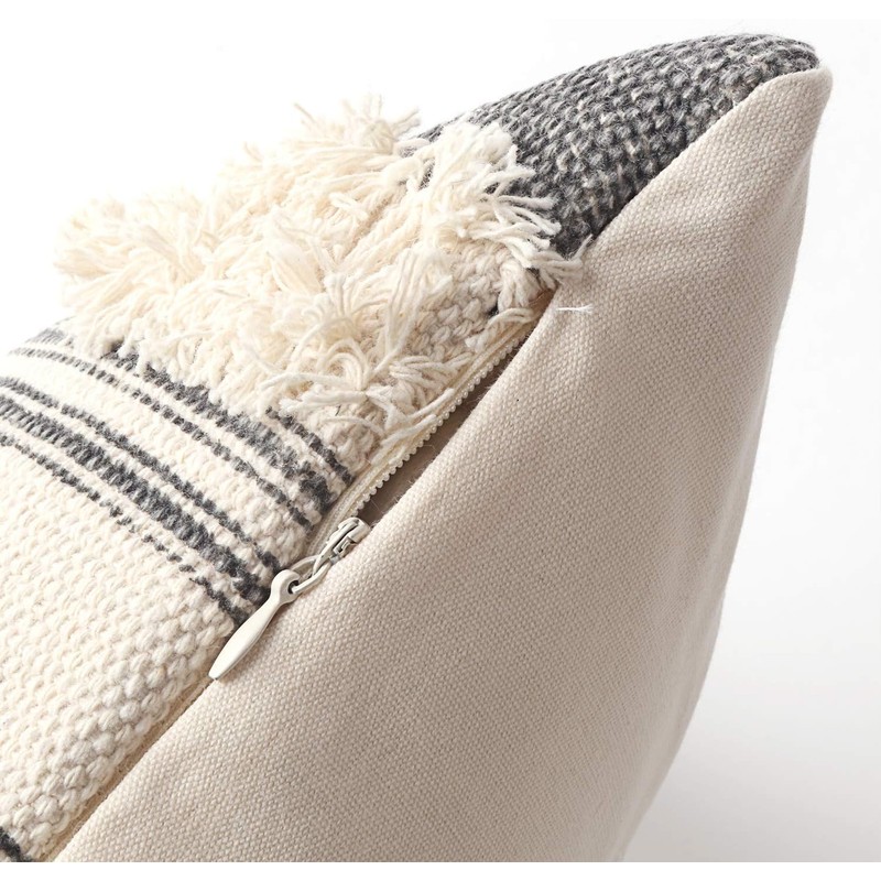 MOCOFO 45x45cm / 30x50cm 2 Pieces Decorative Boho Pillowcase Tufted