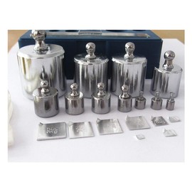 WedDecor 510 g Calibration Tool Nickel-Plated Stainless Steel High Precision Weights for Adjusting Electronic, Digital Scale, Analogue Weighing Jewellery Boxes Bags Scales 10 mg to 200 g, 19 Pieces