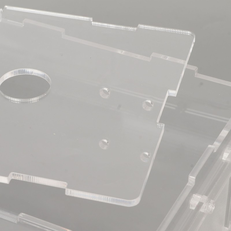 Fish Breeding Isolation Box Transparent Mesh Side Fish Tank Incubator