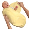 SwaddleMe 10500 - B2Y Neugeborenes/Baumwolle/gelb - Schreibabys Ganzkörper Pucksack Small
