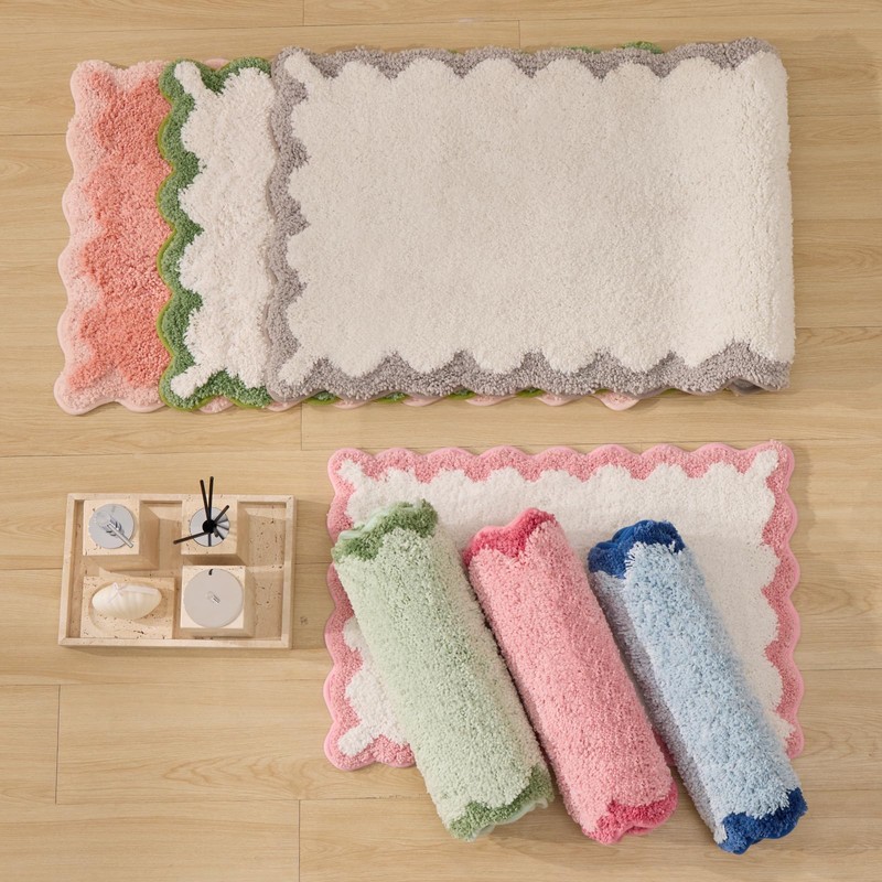 ORTIGIA Cute Scalloped Bathroom Rugs Non Slip Washable, Quick Dry