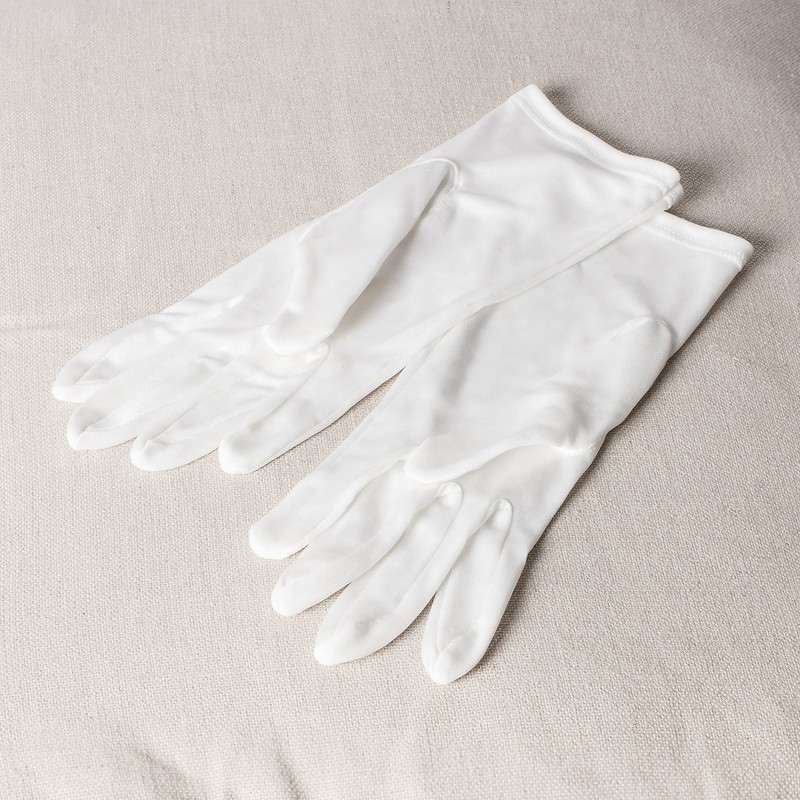 Jasmine Silk Ultmate Pure Silk Moisturising Gloves Adult Eczema Hands