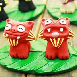 Kubakasaya Shisa Figurine Okinawa Souvenir Entrance Pair Petit Shisa Red Good Luck Feng Shui Evil Protection Lucky Ryukyu