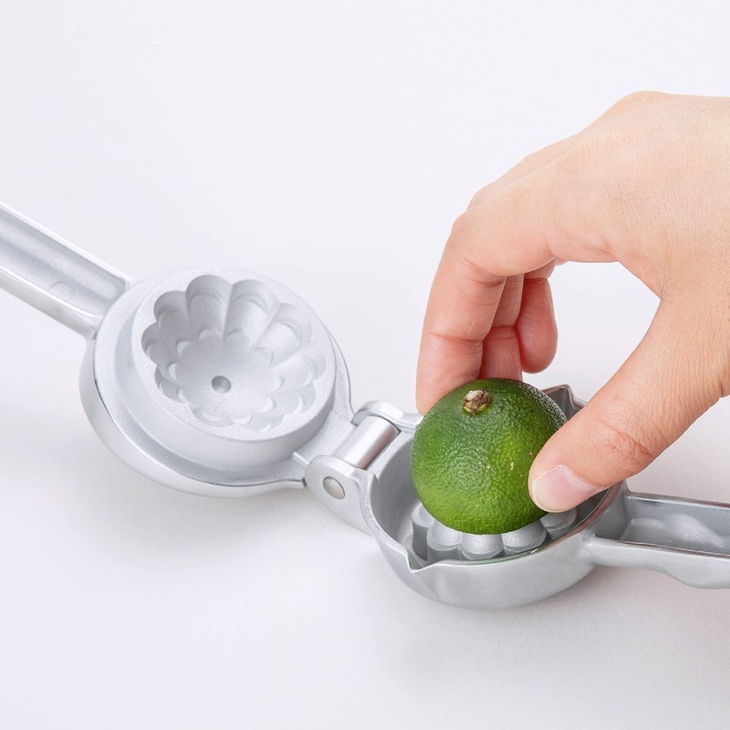 貝印 KAI しぼり器 フルーツしぼり ミニ キッチンツール SELECT100 DH3011 シルバー