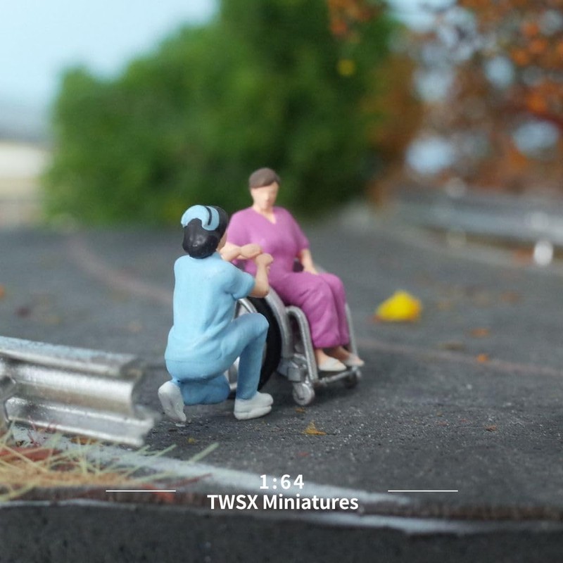 3pcs 1:64 Scale Miniature People for Creative Scenes