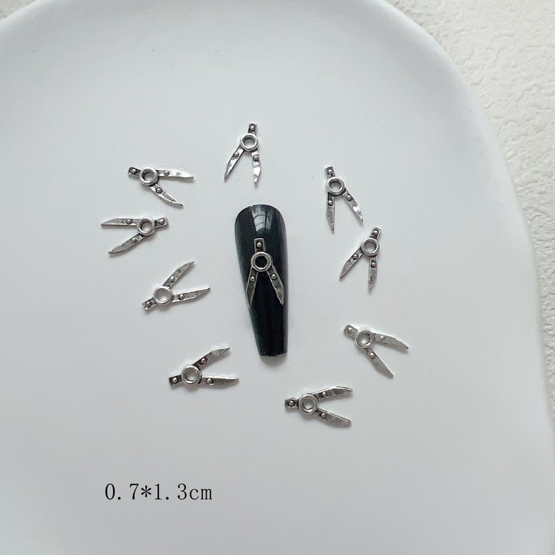 NAIL ANGELネイルアクセサリーランダム混合50粒入りパンク風誇張ダークブラックシリーズネイル合金アクセサリー JA022