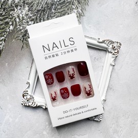 Christmas Red Press on Nails 24Pcs Short Square Fake Nails with Deer Snowflake Designs Full Cover Christmas Cute Red Elk False Nails Winter Xmas Acrylic Nails Nail Art Decorations for Women Girls