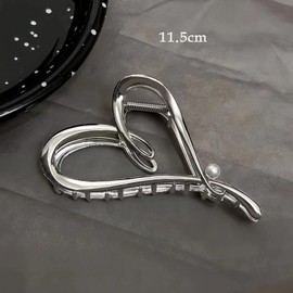 Silver Heart Hair Clip Valentine's Day Hair Claw Clips Metal Silver Heart-Shape Pearl Hair Jaw Clips Strong Hold Non-Slip Hair Styling Accessories for Women Valentines Wedding Party Hair Decoration