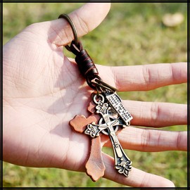 White Fang AZ103 Keychain, Stylish, Keyring, Cross, Cross, Retro, Charm, Miscellaneous Goods, Men's, Crucifix