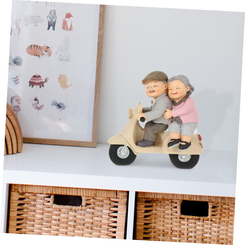 Gatuida 1Pc Elderly Couple Figurine Hand Painted Resin Statue Romantic