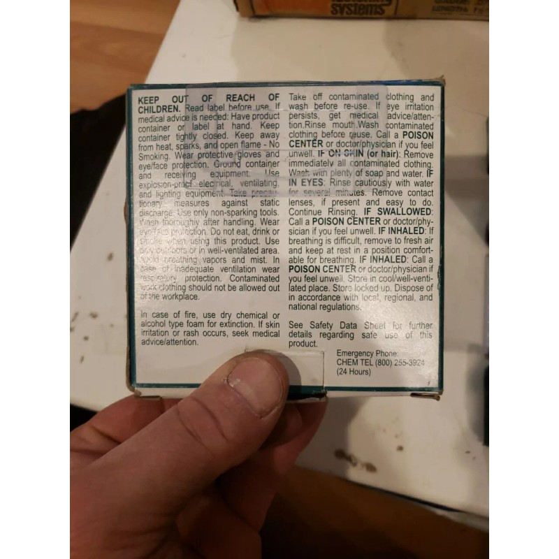 Congoleum SU106 Seam Sealer Kit with Applicator Bottle. (A)