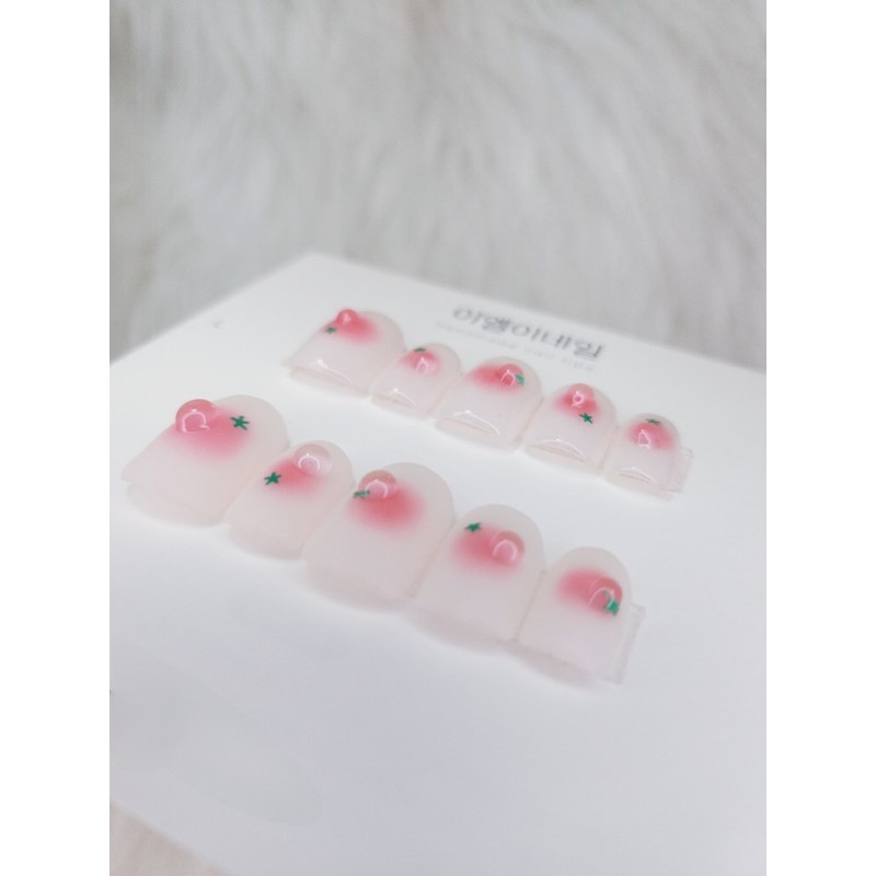 Tomato nail with water droplets - Almond / 물방울 맺힌