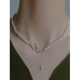 Butterfly Necklaces for Women Rhinestone Butterfly Tassel Necklace Pearl Beaded Butterfly Pendant Necklace Silver Crystal Butterfly Choker Trendy Butterfly Gifts for Women