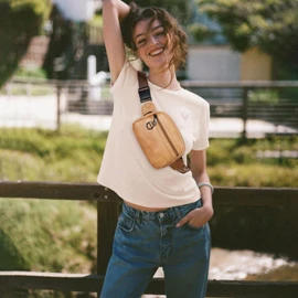 Leresas 2L Fanny Packs for Women Cross Body Belt Bag Faux Leather Waist Pack Waist Bag Sling Bag Purse Travel Hiking Running, Light tan, Trendy Fanny Pack