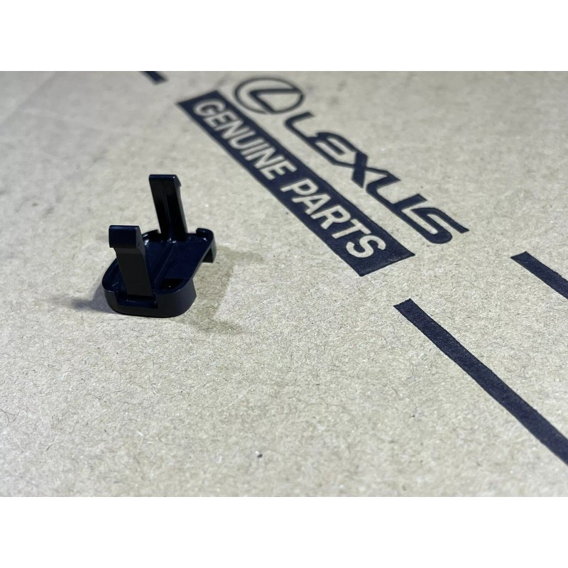 Lexus 03 - 07 LEXUS LX470 SHIFTER LOCK RELEASE BUTTON