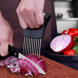 1 x Onion Holder, 2 x Finger Guards, Stainless Steel Vegetable Holder for Onions, Tomatoes, Lemons, Meat, Onion Cutting Tool and Kitchen Aid for Safe and Efficient Cutting