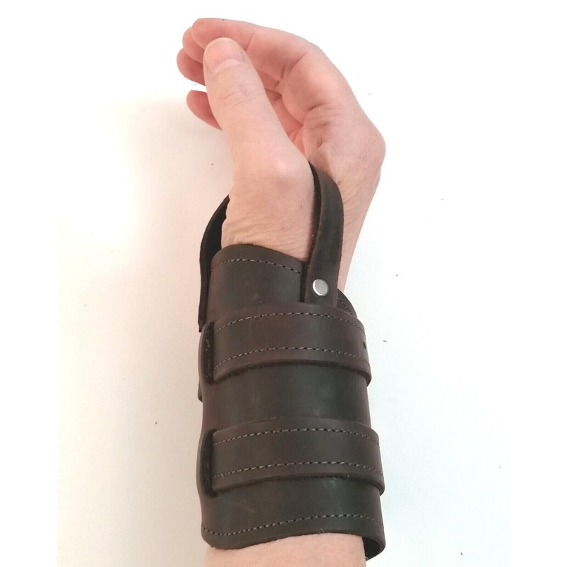 Leather Bracelet with Thumb Loop Right for Circumference 15-19 cm