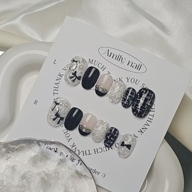 Black Silver Ribbon [Handmade Nail Tips] Emily Nail - Mini Short Oval / 블랙실버리본 [수제네일팁] 에밀리네일 - 미니숏오발