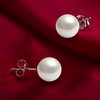 Jewellery Willy Shell Pearl Beads Stud Earrings – White shell