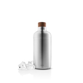 Eva Solo | Liquid Lounge Cocktail shaker | Ensures rapid cooling of your drink | Danish Design & Functionality | Brushed steel