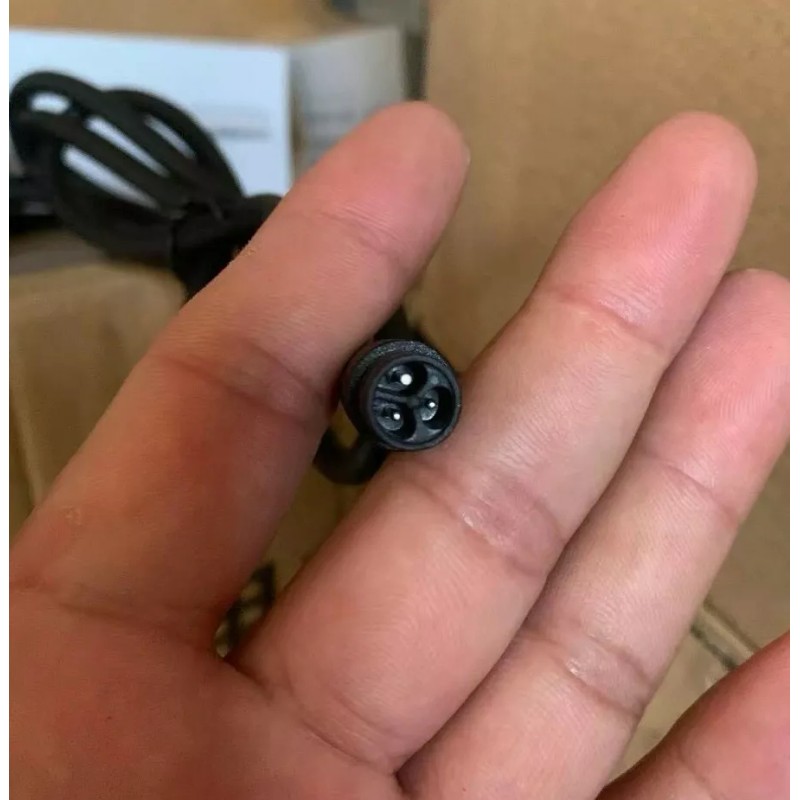 Coming data PWT43027 - 54.6V 3A MAX 3-pin Li-Ion Charger