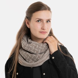 KNIT FACTORY - Dusk Loop Scarf - Finely Knitted Tube Scarf - Autumn & Winter Essentials - Timeless Fashion Accessory - For Men and Women - Knitted Scarf with Wool, Marron/Iced Clay
