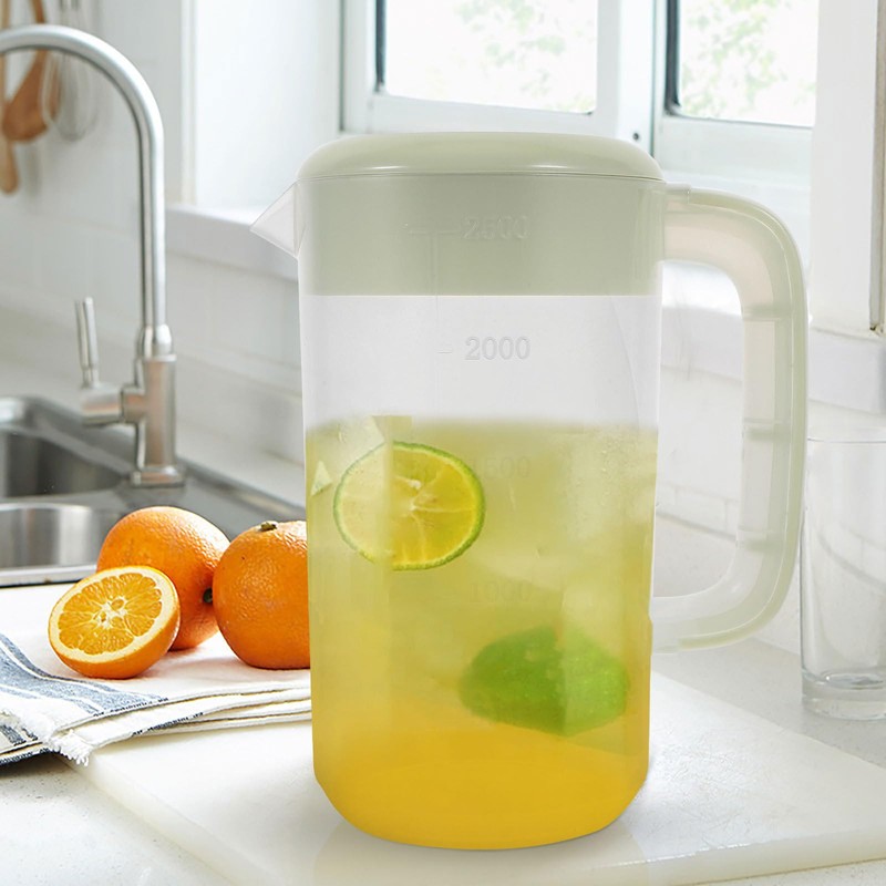 UPKOCH 2.5L Large Pitcher with Lid, Lightweight Water Jug, Beverage