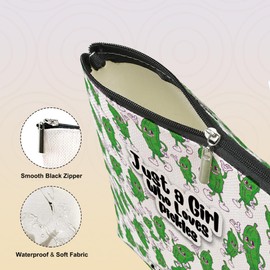 Cute Pickle Gifts Makeup Bag Pickle Gifts for Women Pickle Lovers Girls, Funny Food Costume Party Cosmetic Bag Pickle Stuff Accessories for Friend Mom Sister Birthday Mothers Day Graduation Christmas