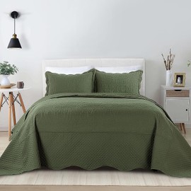 HOMBYS Oversized King Bedspreads 122"x138", Quilt Set Extra Wide & Lightweight Bedding Set, Soft, Durable & Breathable Coverlet for All Seasons, 3 PCS, (Olive Green, 122"x138")