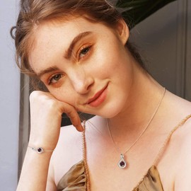 FANCIME 925 Sterling Silver January Birthstone Bracelet Infinity Natural Garnet Bracelet with Fine Jewellery Box Christmas Birthday Valentine's Day Mother's Day Present for Women Mother