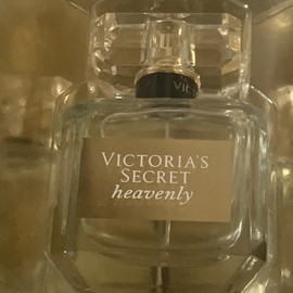 Victoria's Secret Heavenly Eau De Parfum Travel Size Spray 1.0 oz Sealed Perfume