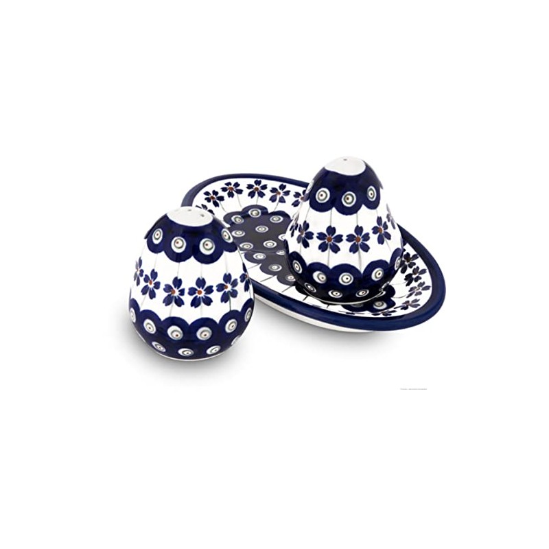 Original Bunzlauer ceramic pepper and salt shaker set in decor