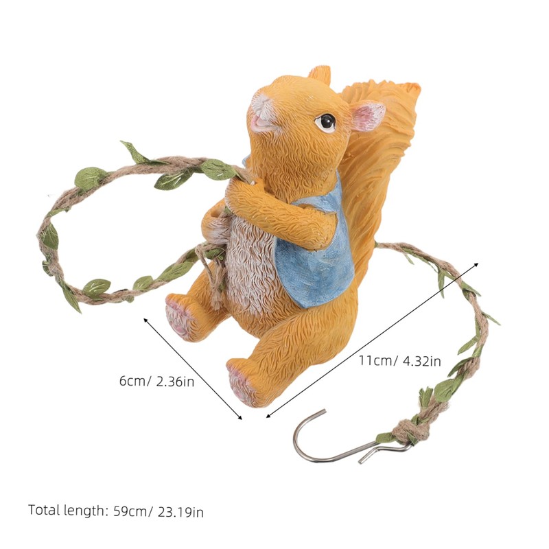 Levemolo Creative Squirrel Wall Decor Charming Resin Climbing Squirrel for
