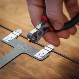 Shatterproof Archery Nock Pliers Bow T Square Clamping Nock Points (5 Nocks with Pliers and Bow Square)