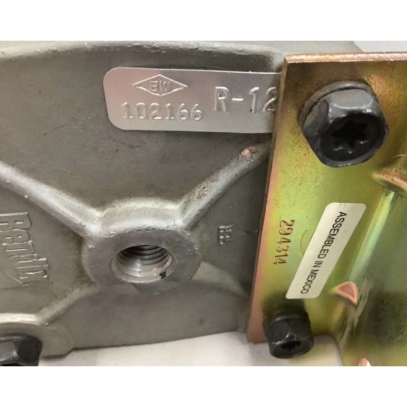 Bendix 102166 T-294304-B Air Brake Relay Valve (R44)