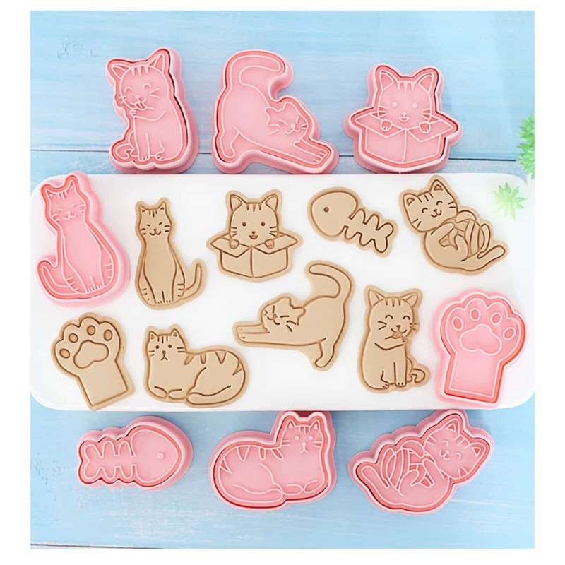 Eidoct 8PCS Cookie Cutters Shapes Baking Set Moulds Cookie Cutters