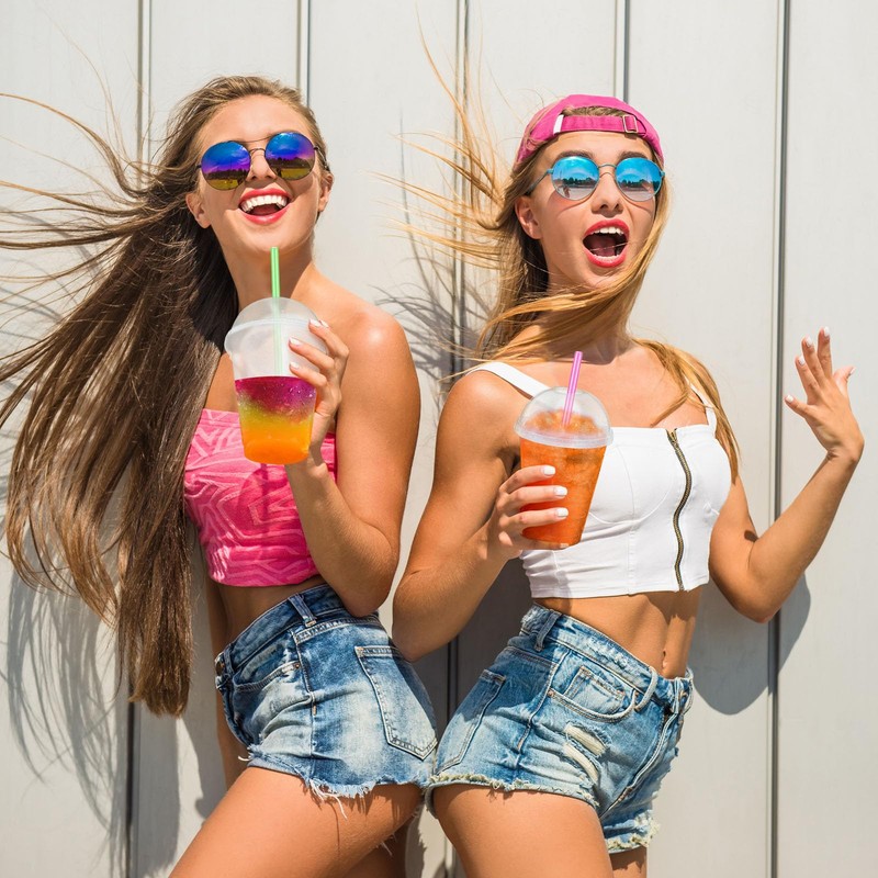Ninehaoou 24 Sets Slushie Cups with Dome Lids and Straws