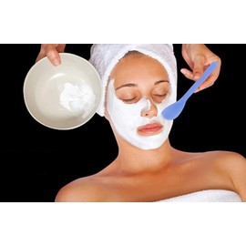 50 PCS 5 Inch Transparent Professional Plastic Facial Cream Mask Spatula Mixing and Sampling Mask Cream Cosmetic Spoon Facial Care DIY Accessories for Beauty Product