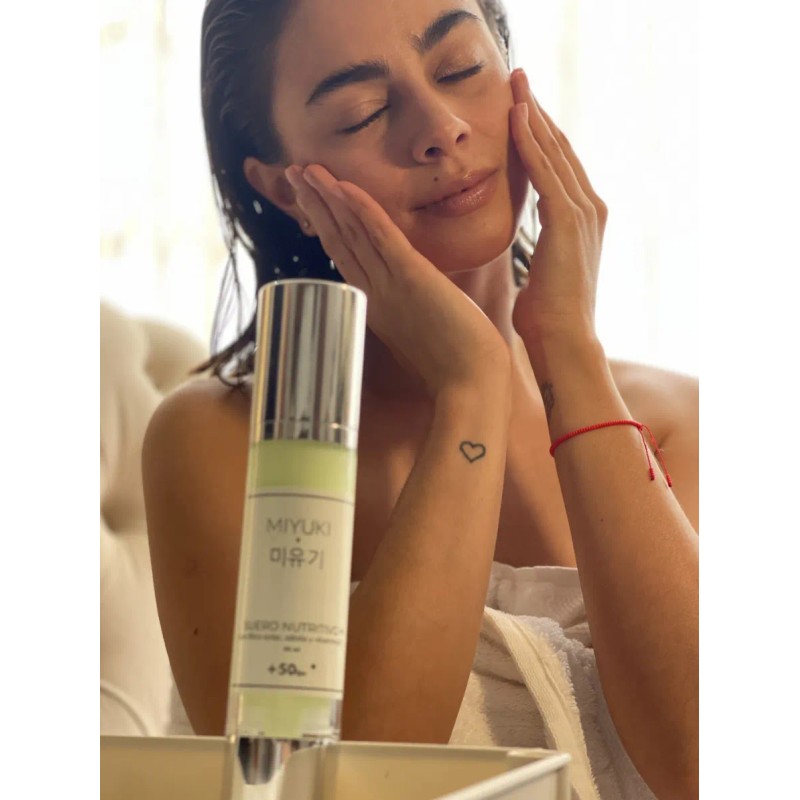Miyuki Suero Nutritivo De Aloe Vera Y Protección Solar 50