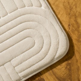 OHS Memory Foam Bath Mat, Embossed Arches Luxury Non Slip Bath Mat Super Soft Extra Comfy Bathroom Floor Mats Washable Bath Rug - Cream, 75cm x 45cm